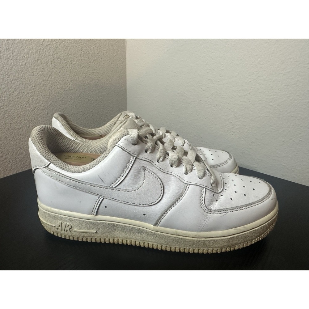 Nike Air Force 1 low '07 White SneakersShoes Womens Size 7 ( Men's Size 5.5 )